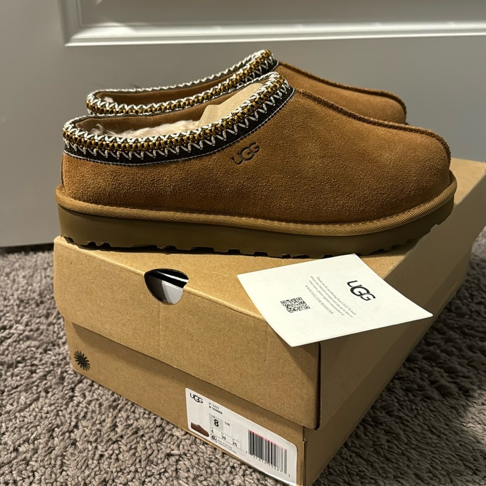 Brand new in box Women’s UGG Tasman Slippers, size 8 - Chestnut
